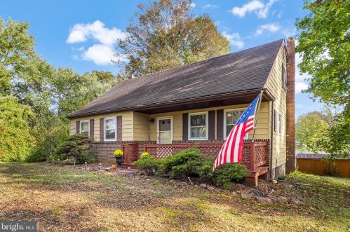 44 Roberts Cir, Pottstown, PA 19465-7915