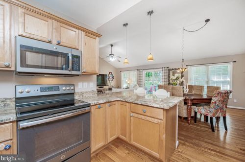 117 Riverside Dr, Bybee VA  22963-2020 exterior