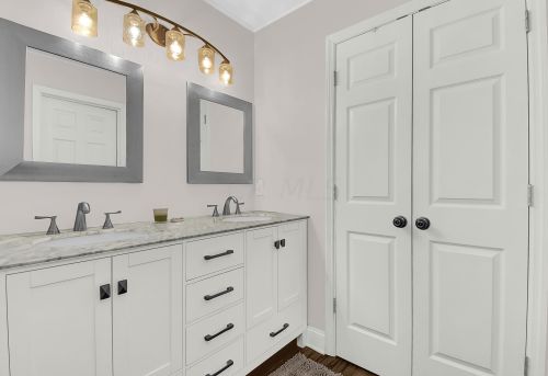 1548 Roscommon Dr, Pataskala OH  43062-7017 exterior