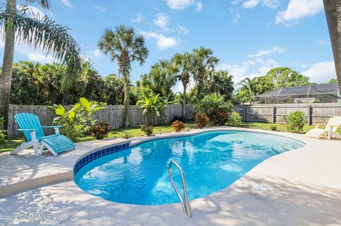 5055 Carter St, Cocoa, FL 32927-9205