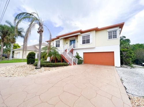 27081 Mora Rd, Bonita Springs FL  34135-4349 exterior