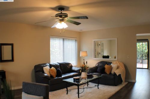 638 Ahwanee Ter, Sunnyvale, CA 94085-2313