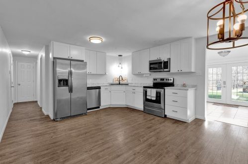 259 Concord Circle Rd, Beaver Falls PA  15010-8528 exterior