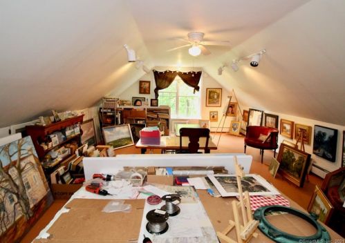 310 Main St, Wallingford CT  06492-2232 exterior