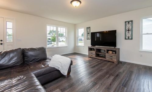 292 Autumn Crest Ln, Lake Mills WI  53551-1951 exterior