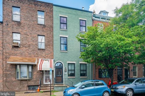 821 Fitzwater St, Philadelphia PA 19147-2836 exterior