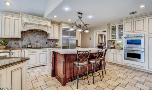 8 Farmstead Ct, Dover NJ  07869-3501 exterior