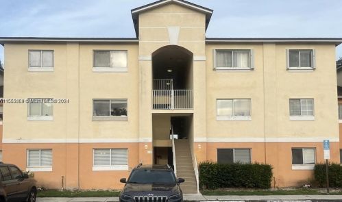 3690 56th Ave, Hollywood FL  33021-2278 exterior