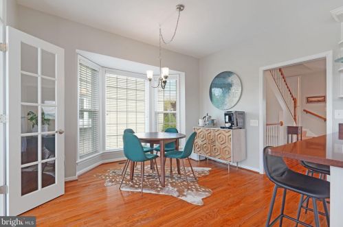 8231 Singleleaf Ln, Lorton VA  22079-5634 exterior