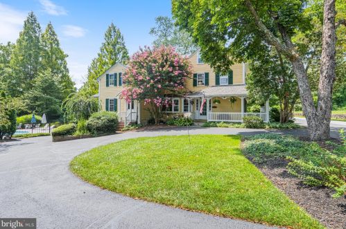 192 Brecks Ln, Wilmington, DE 19807-3009