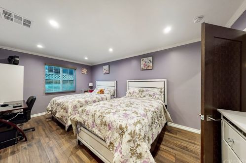 16931 Hart St, Van Nuys CA 91406-4507 exterior