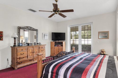 3966 9th Ln, Vero Beach FL  32960-6123 exterior