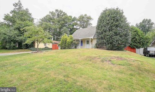3020 Traymore Ln, Bowie, MD 20715-2057