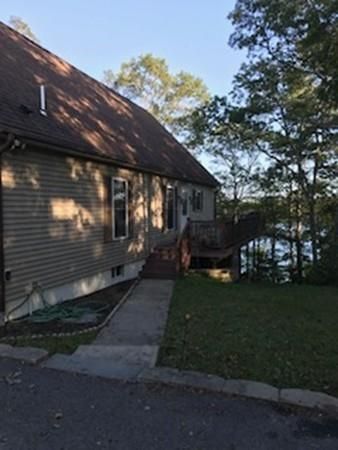 42 Lakeview Blvd, Plymouth, MA 02360-2822