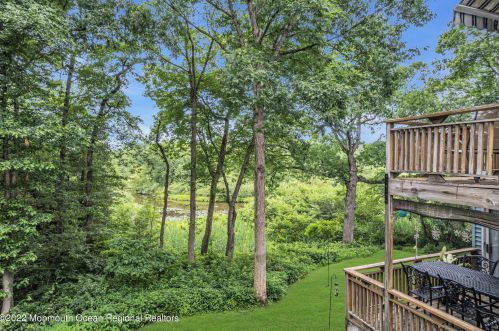 54 Lakeview Dr, Jackson Twp, NJ 08527-2701