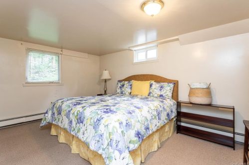 42 Lincoln Pl, White Plains NY  10603-2152 exterior