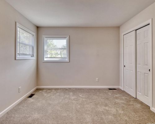 77 Andrews Ave, Wheatley Heights NY  11798-1833 exterior