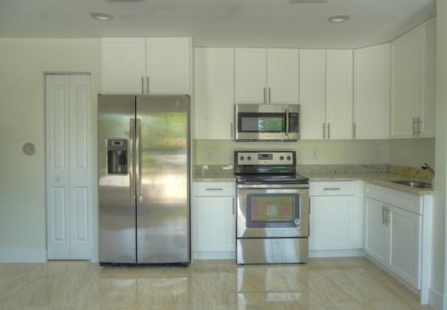 2451 Saranac Ave, West Palm Beach, FL 33409-5167
