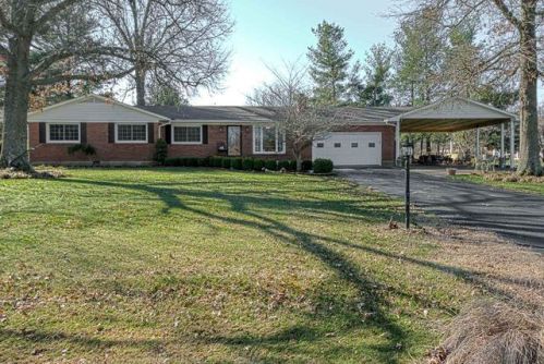702 Valley Ter, Irvington, KY 40146-1020
