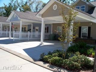 10102 Village Dr, Walker, LA 70785-7900