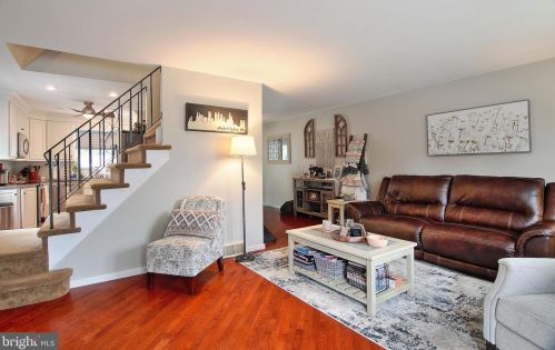 435 Grosstown Rd, Pottstown, PA 19464-6154