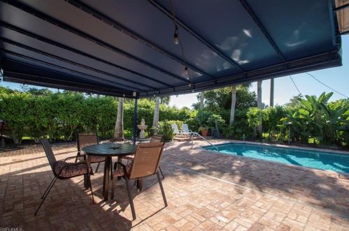 80 Cypress Point Dr, Naples FL  34105-6311 exterior