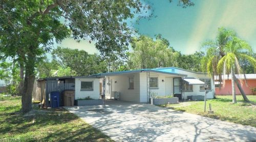 17 Andros St, Lehigh Acres, FL 33936-6817