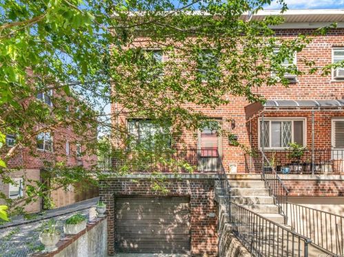 1631 Mayflower Ave, Bronx, NY 10461-4817