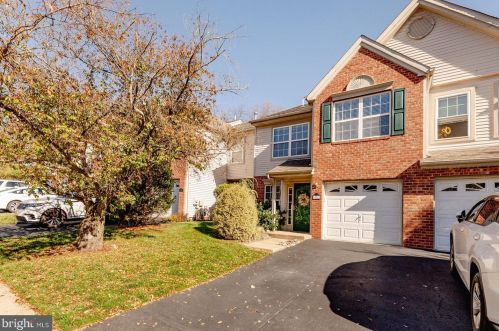 458 Jason Dr, Southampton, PA 18966-4061