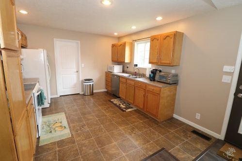 701 Elm St, Fairfax OH  45133-1385 exterior