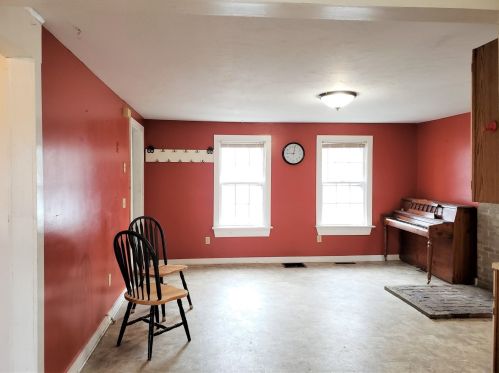 641 1st Nh Tpke, Northwood NH  03261-3302 exterior