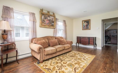 2361 Fowler St, North Bellmore, NY 11710-2108