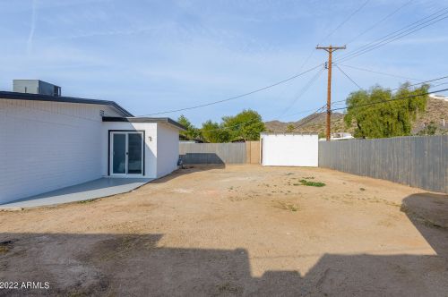 9409 4th Ave, Phoenix AZ  85021-2410 exterior