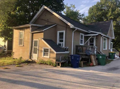 1172 Walnut St, Green Bay, WI 54301-4408