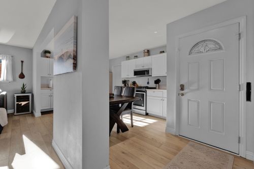 4471 Appleton St, San Diego CA 92117-1909 exterior