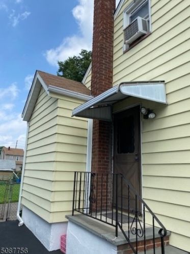 109 Dundee Ave, Paterson, NJ 07503-1115