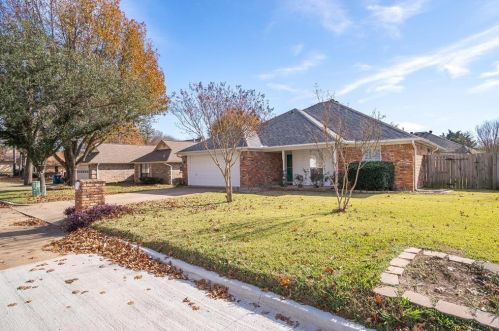 1825 Nottingham Dr, Kaufman, TX 75142-9576