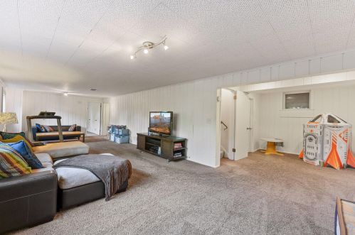 6812 Wooddale Ave, Minneapolis MN  55435-1635 exterior