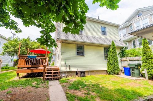 530 Ocean Ave, United States Coast Guard Ac CT  06320-4532 exterior