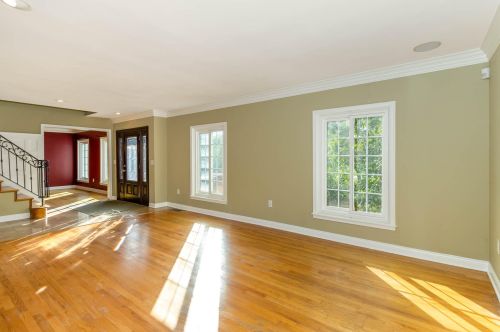 817 Rosewood Dr, Covington KY 41017-1385 exterior