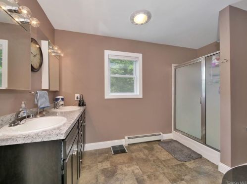 70 Muthig Rd, Hurleyville NY  12747-5056 exterior
