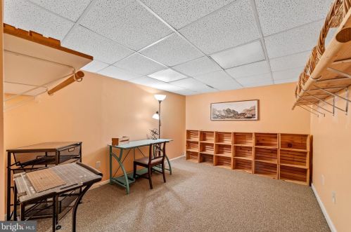 30 Greenfield Ave, Trenton NJ  08648-3828 exterior