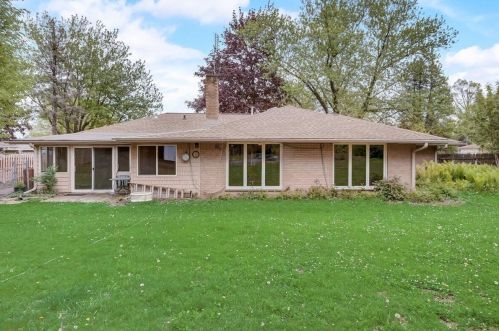 12130 44 Ave, Kenosha WI 53144-1353 exterior