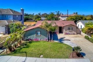 3945 Linmar Ln, Carlsbad, CA 92008-4125