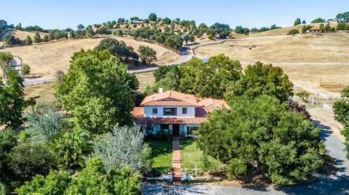 805 Spring Creek Way, Templeton, CA 93465-9667