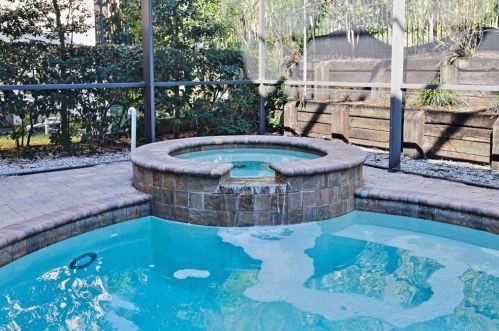 2641 Grand Lakeside Dr, Palm Harbor FL  34684-1028 exterior