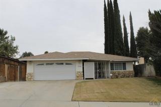 2205 Manley Ct, Bakersfield, CA 93306-3430