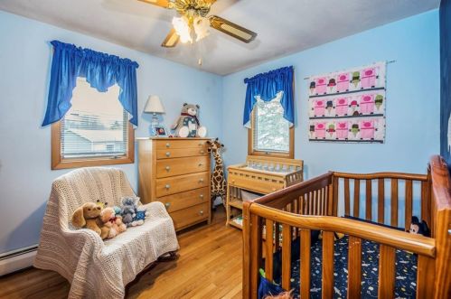 107 Allenton Rd, North Kingstown RI  02852-5914 exterior