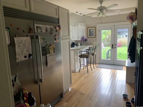 25 Bayview Ave, Islip Manor NY  11751-4221 exterior