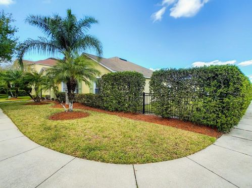 2433 Wild Tamarind Blvd, Orlando, FL 32828-7392
